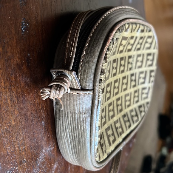 Fendi crossbody - Picture 6 of 12